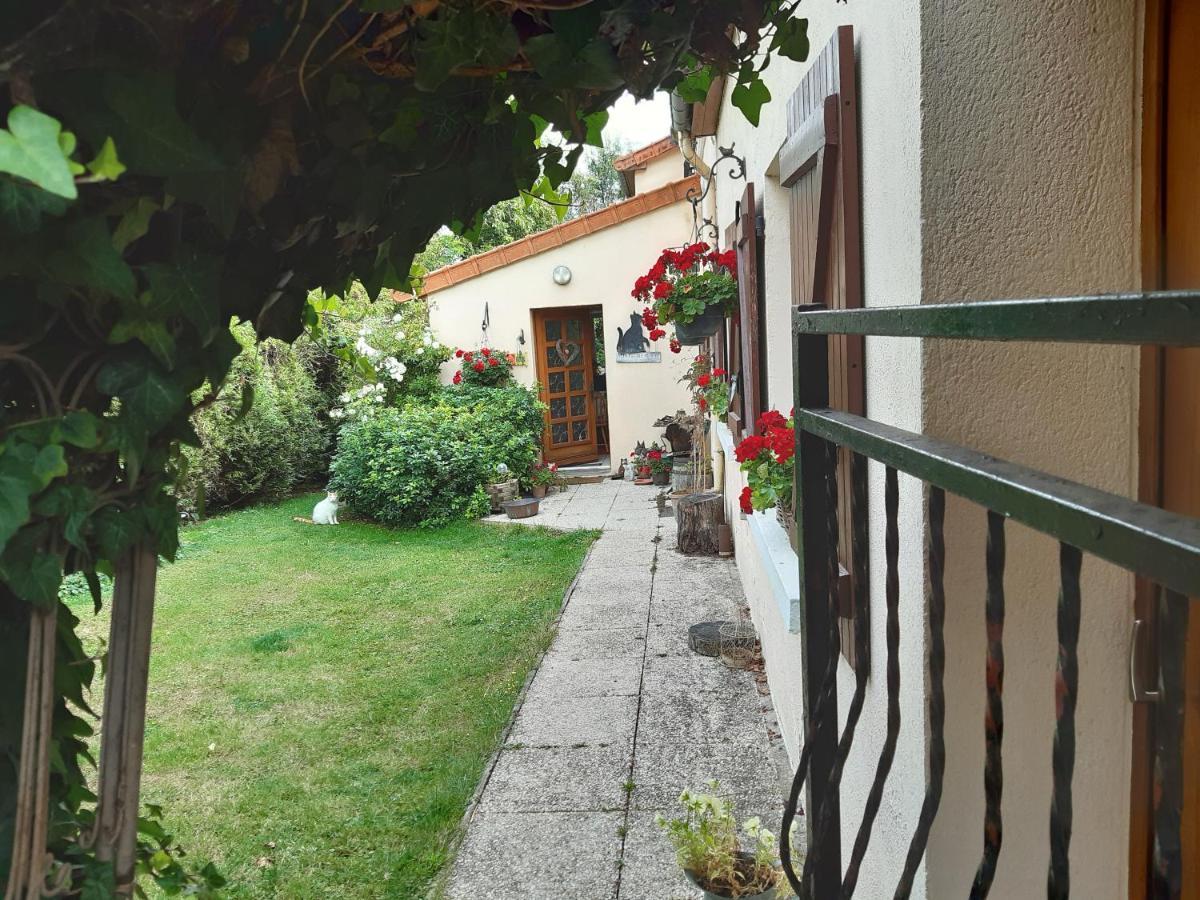 Les Alouettes B&B Hardecourt-aux-Bois Екстериор снимка